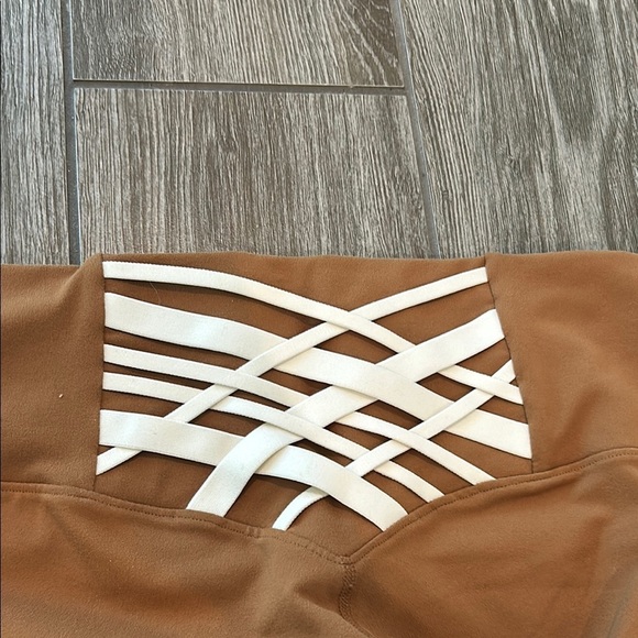Fabletics Brown Leggings - Picture 4 of 6
